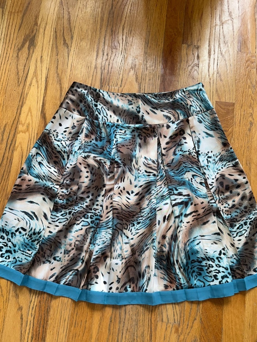 Blue and Black Leopard Print Skirt - Picture 4 of 6
